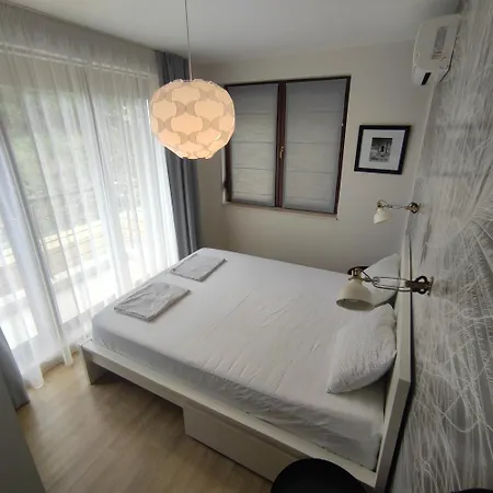 Apartament Front Sea View Homes Z&z *